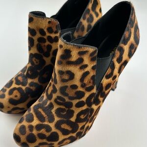Nine West Women’s SZ 8 Nutcracker Leopard Calf Hair Stiletto Ankle Booties
